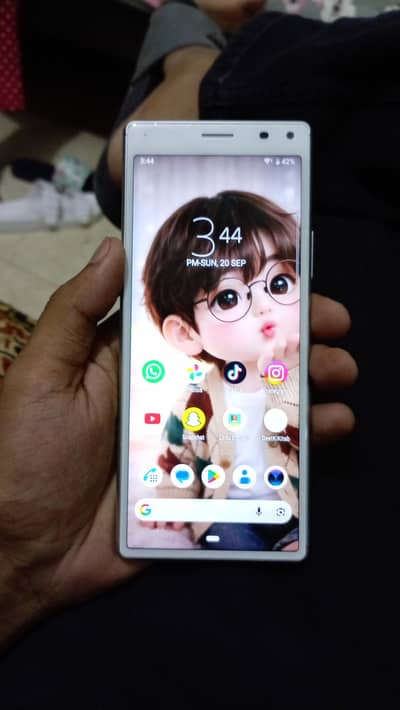 Sony Xperia 8