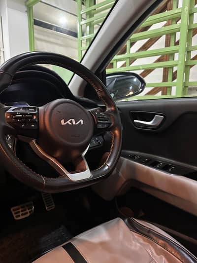 KIA STONIC 2023