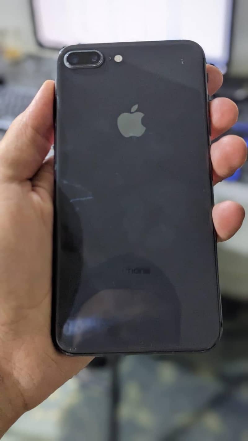 iPhone 8 Plus 4