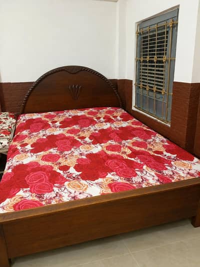 double bed with Mattress fr sale price main toari kami peshi hu jaya g