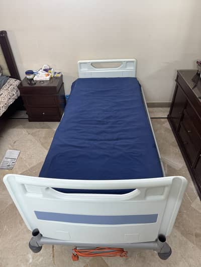 Electronic Medical Bed with Inflatable Mattress