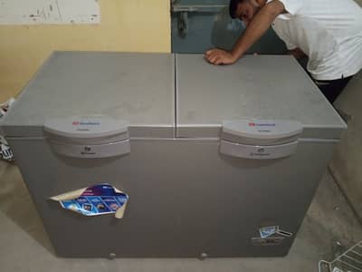 Dawlance frizer 3 month use 10by 10 condition grey color