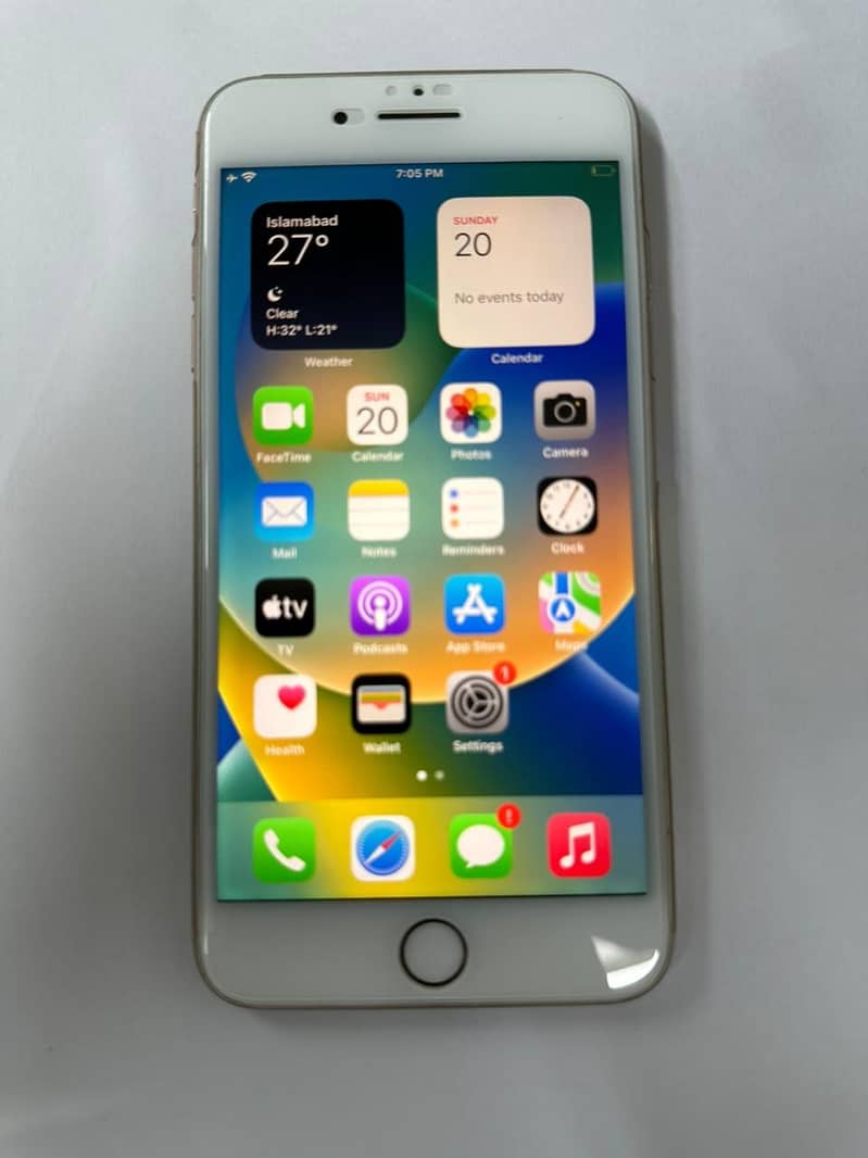 iPhone 8 Plus 1
