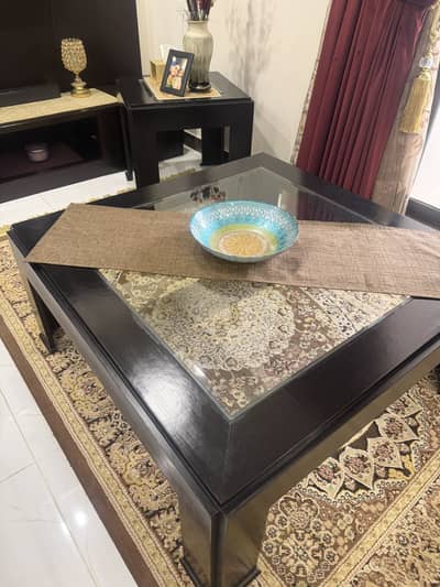 SET OF TABLES