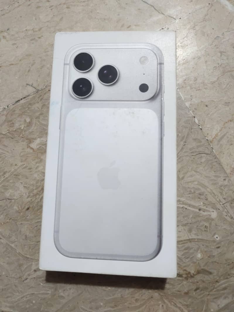 Apple Iphone 17 Pro 3