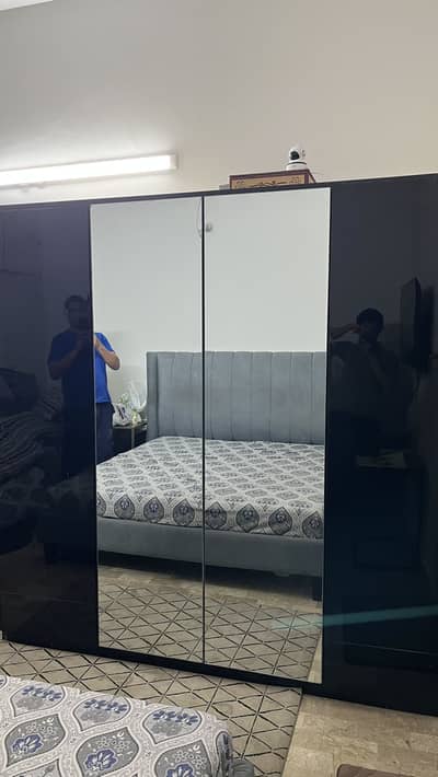 Interwood 4-Door Modern Wardrobe with Full Mirrors & Built-in Drawers