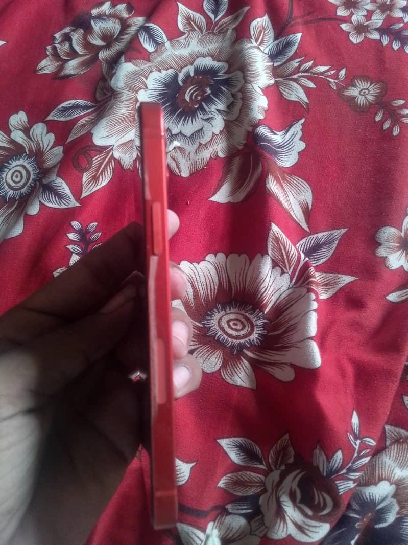 Apple iPhone 12 3