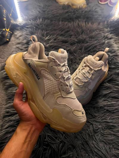 Balanciaga Triple, Nike, puma