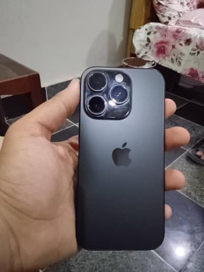 Apple iPhone 16 Pro