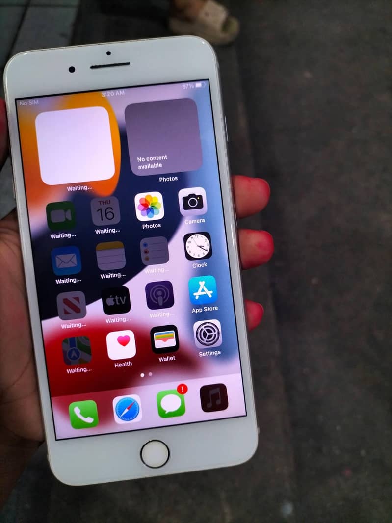 Apple iPhone 7 Plus 6