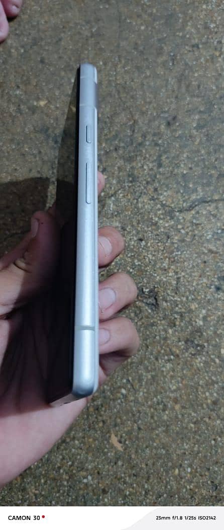 Google Pixel 7a 3