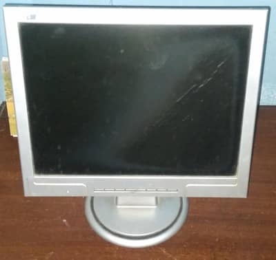 L1710B 17-inch LCD monitor