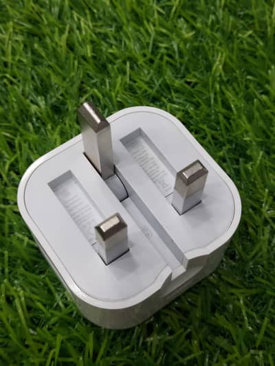 Apple 25W 3Pin Adapter
