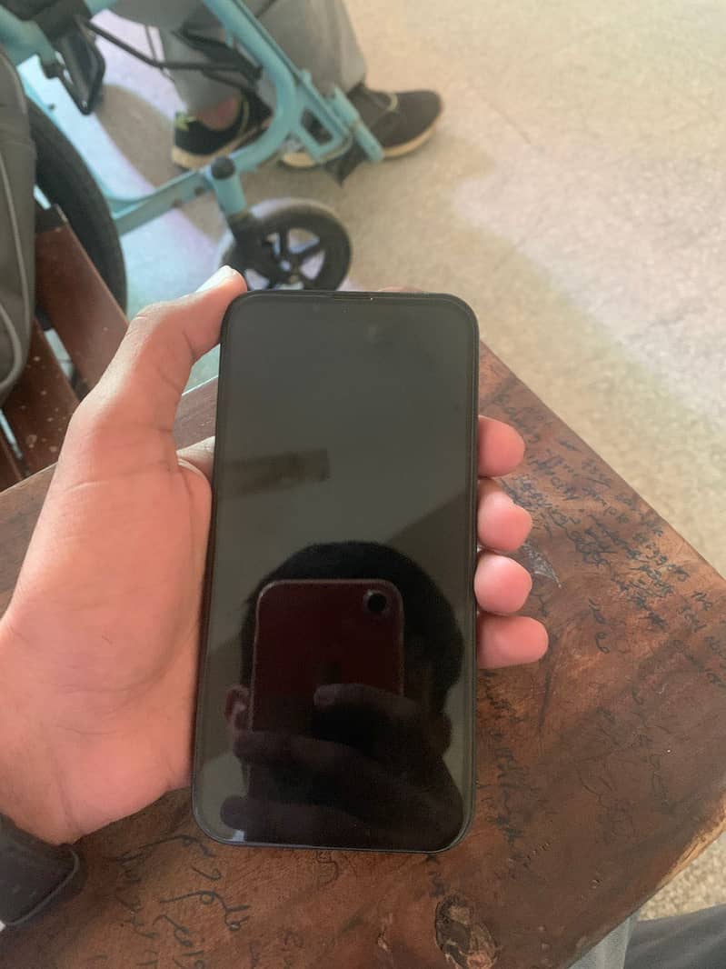 Apple iPhone 13 1