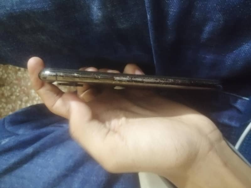 Apple iPhone X 0