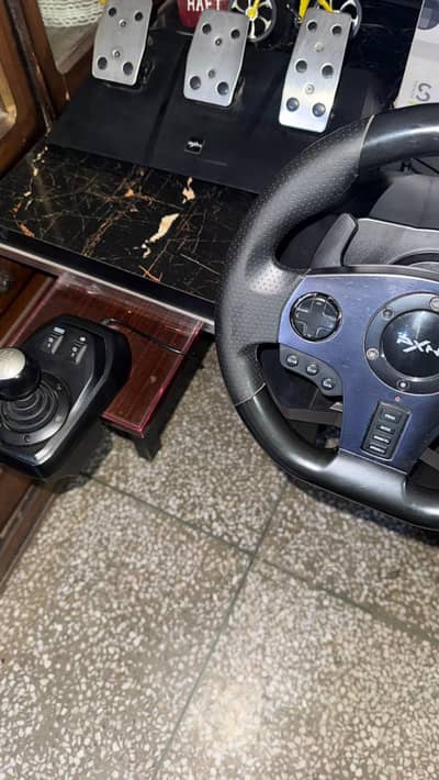 Xbox series S / steering wheel
