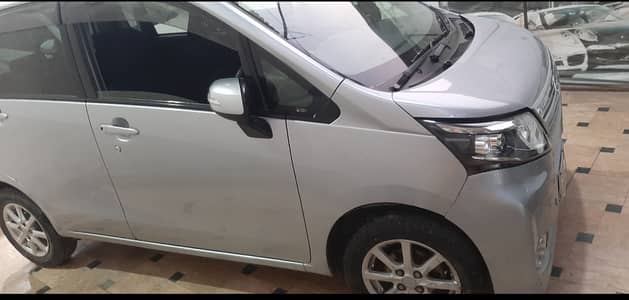 Daihatsu Move 2014