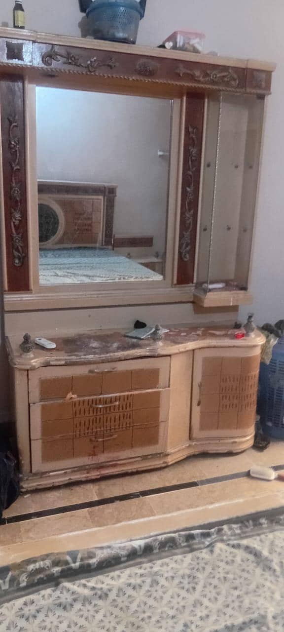 Dressing Table 1