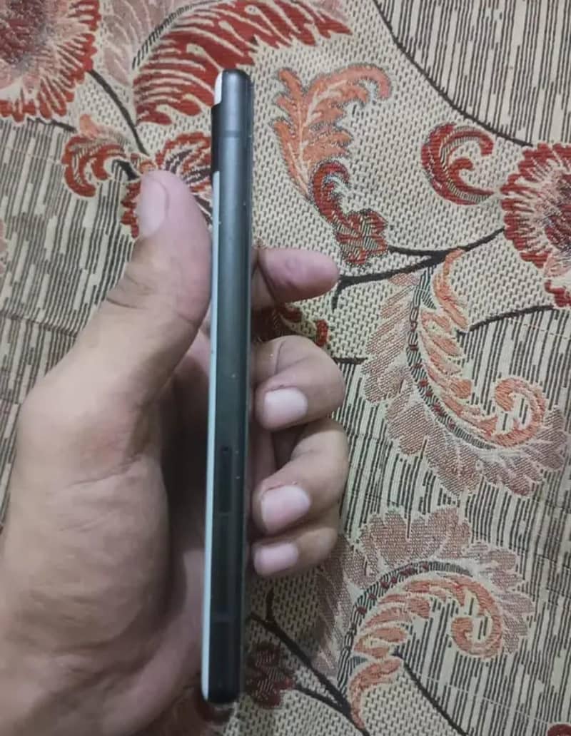 Google Pixel 6a 1