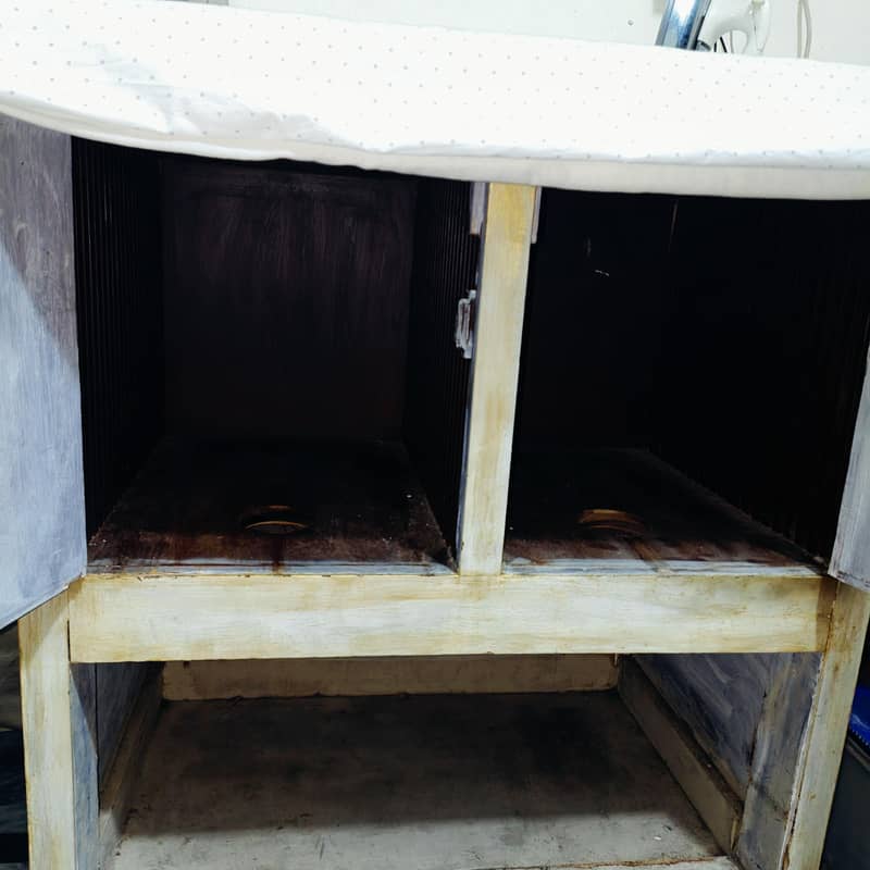 IRON TABLE 5