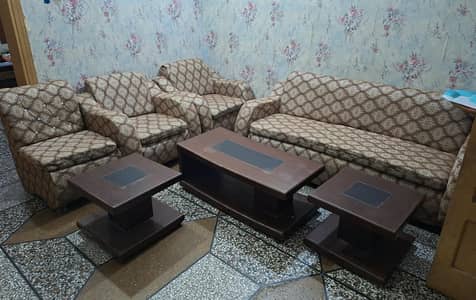 5Seater with tables