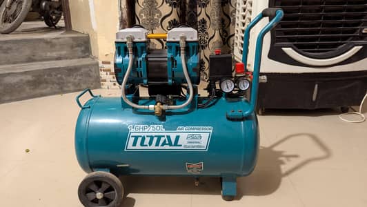 Air Compressor 1 Month use 10/10 Condition