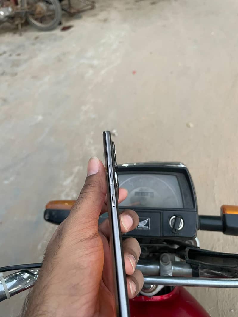 Infinix Note 50 4