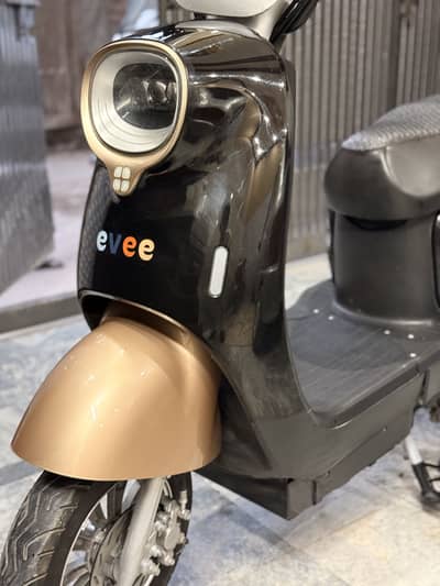 Evee Nisa Electric Scooter for Sale
