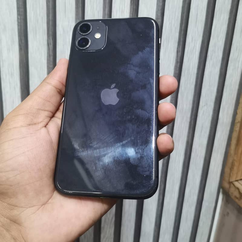 Apple iPhone 11 4