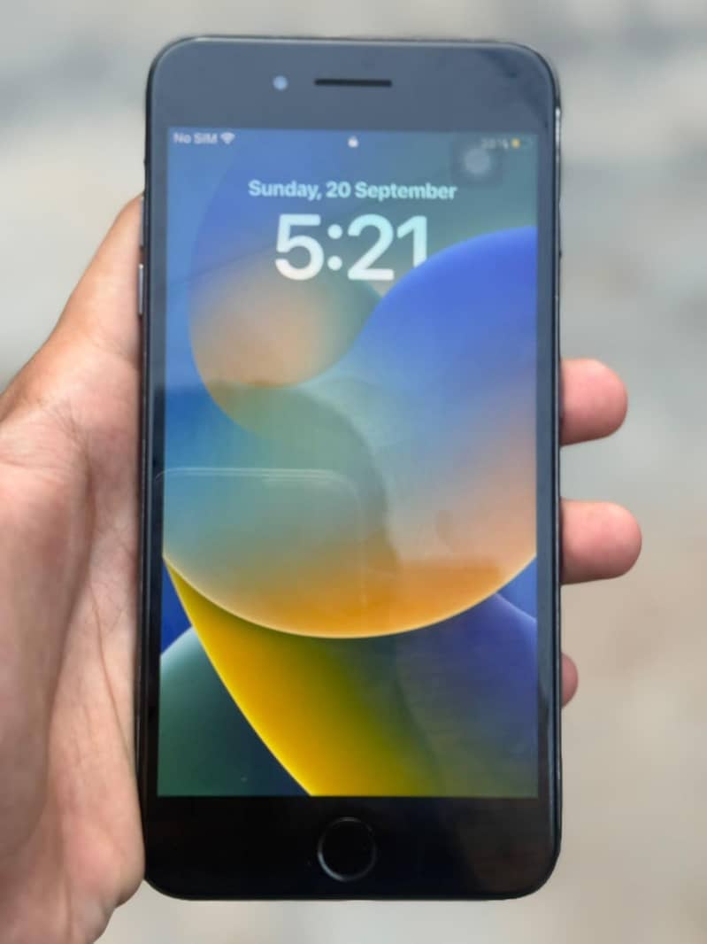 Apple iPhone 8 Plus 2