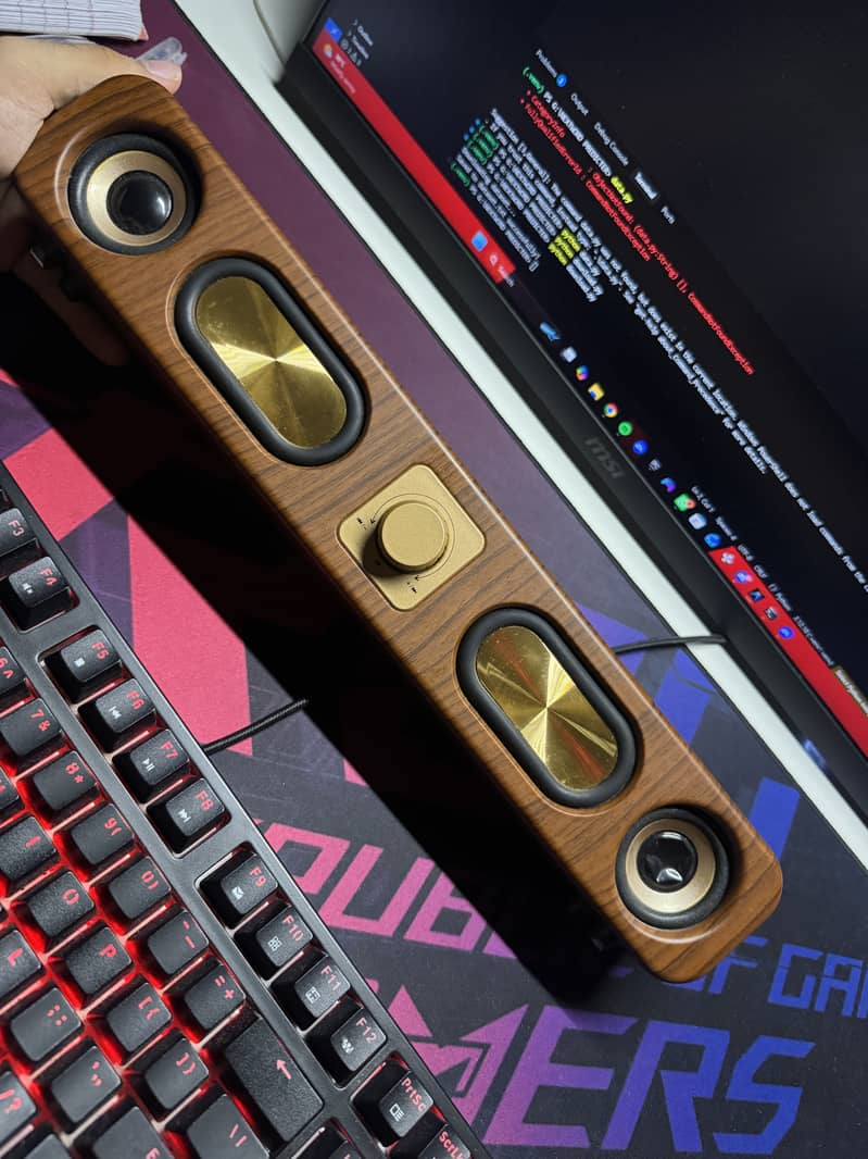 Bluetooth tri mode speaker 2