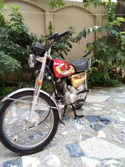 Honda 125 Special Gold Edition