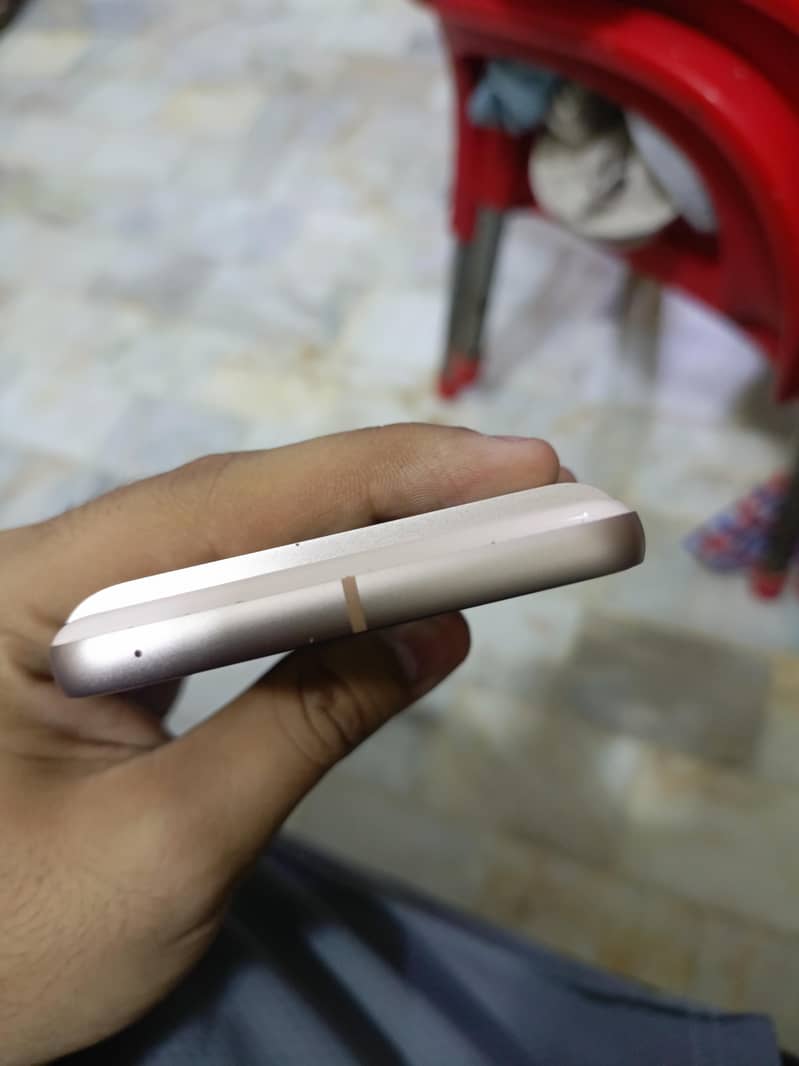 Google Pixel 8 3