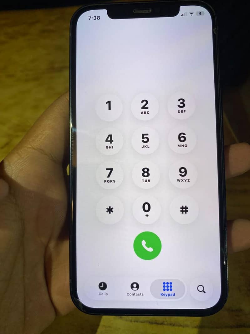 Apple iPhone 12 4