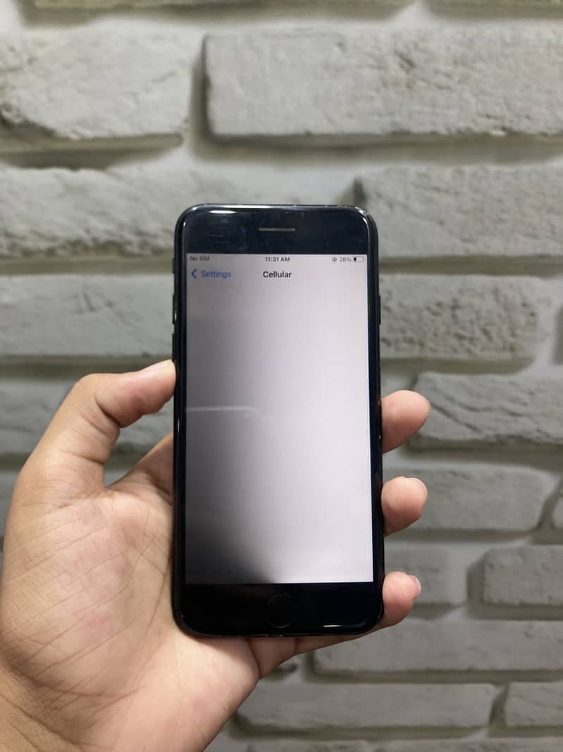 Apple iPhone 7 1