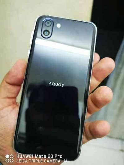 Sharp Aquos R2