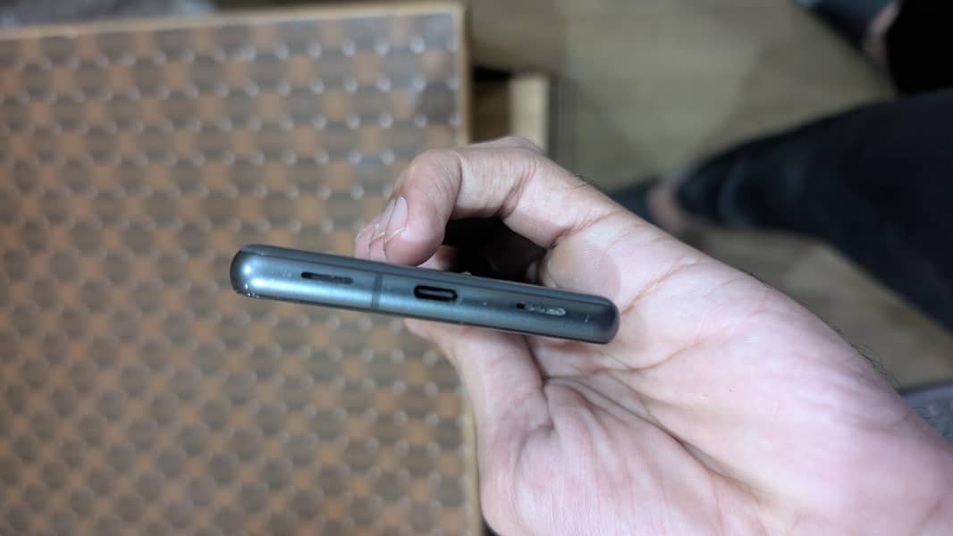 Google Pixel 7a 2