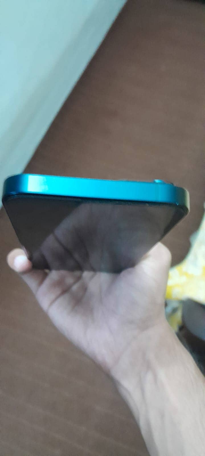 Apple iPhone 14 5