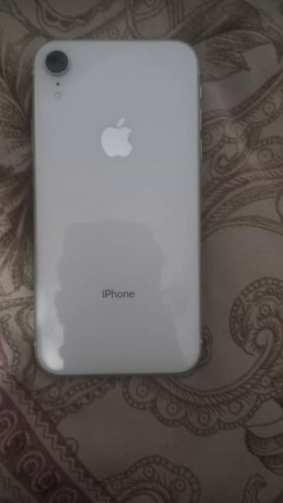 Apple iPhone XR