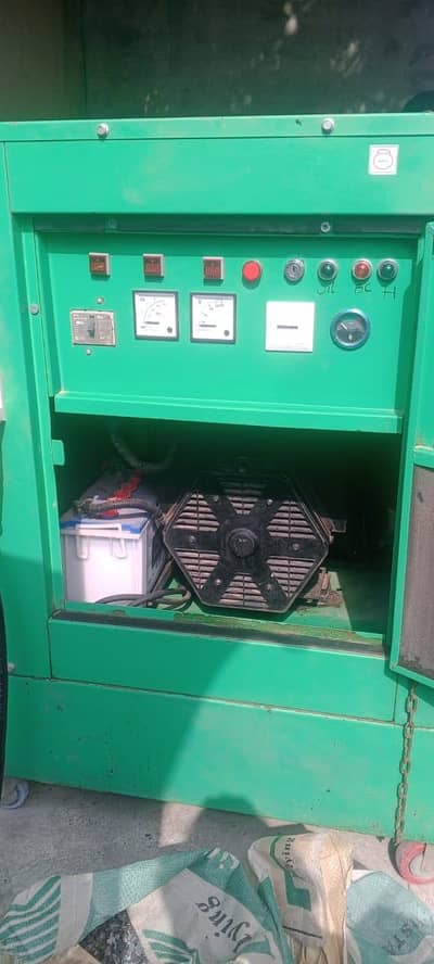 Generator in Excellent Condition. . available for Sale in Farooka