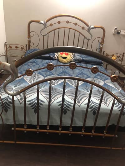 Double bed
