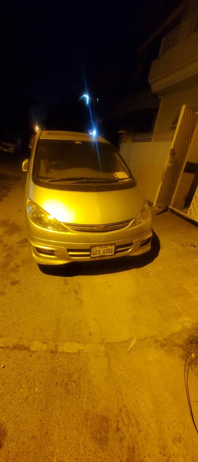 Toyota Estima 2000