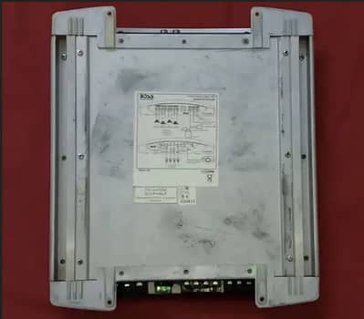 BOSS CX600 4 Channal Amplifier