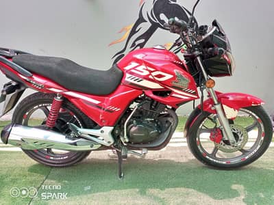 Honda CB 150F Red colour