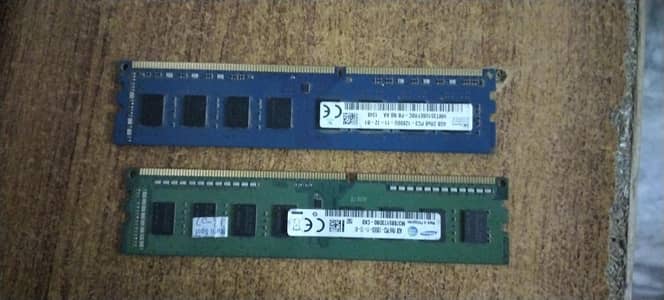 4 Gb Ram Sticks 2400mhz high speed ddr3 Whatsapp 03390087420