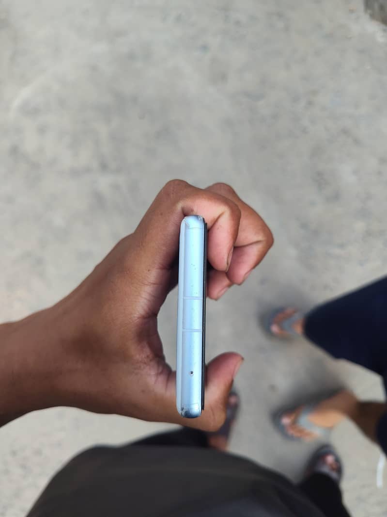 Google Pixel 7a 2