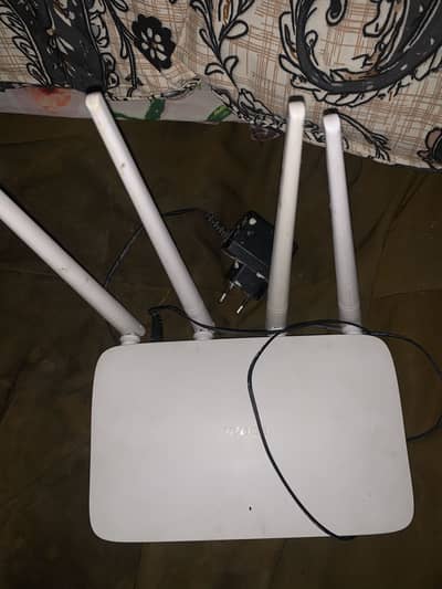 Tenda wifi router f6 model