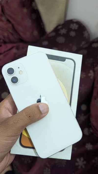 Apple iPhone 12