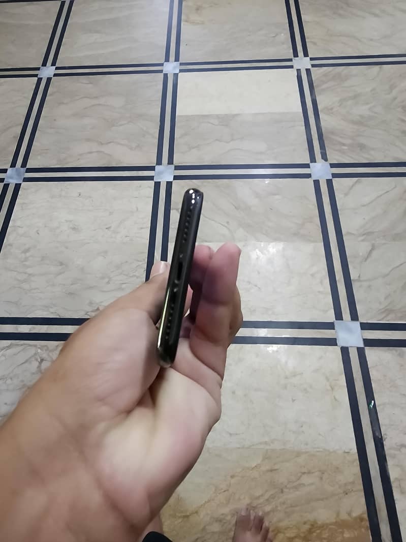 Apple iPhone X 8