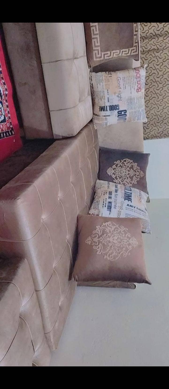 L shape sofa, almost new 4